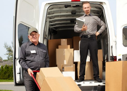 Bow Removals team presenting a professional moving service