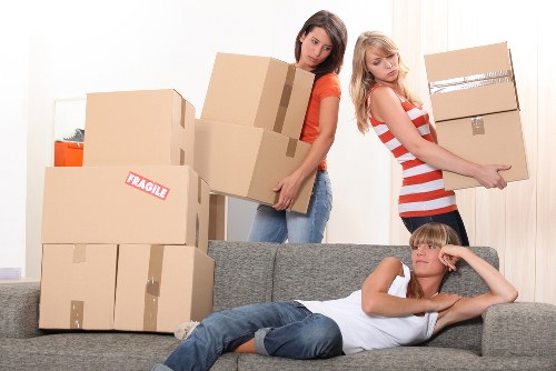 Preparing boxes and furniture for a Bow move